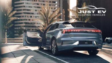 جيلي تكشف عن أول طراز Zeekr 001 الجديدة للسيارات الكهربائية المتميزة