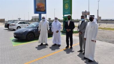 البحرين تدشن أول محطة شحن للسيارات الكهربائية