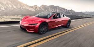 هل تنقرض سيارة Tesla Roadster؟!
