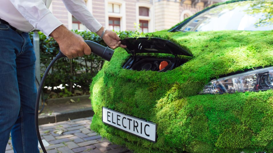 ما مدى خُضرة سيارتك الكهربائية؟