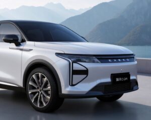 Chery Exeed Yaoguang الشكل الأمامي