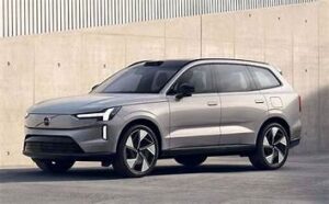فولفو EX90 SUV موديل 2026